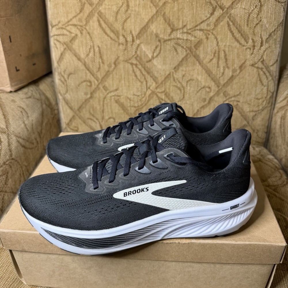 Brooks Ghost 17 Black White 1204311B090 Women's Size 11 B Road Running Shoes